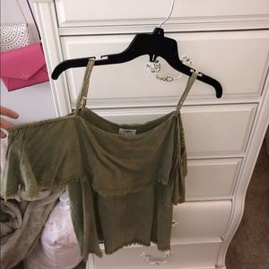 NEVER WORN BOUTIQUE TOP